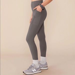 NWT Girlfriend High Rise SMOKE pocket legging XS
